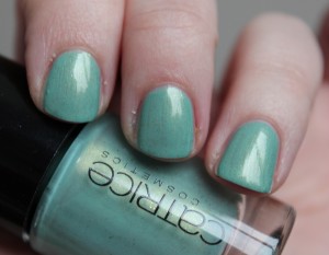The new Catrice nail polishes - photos and swatches!
